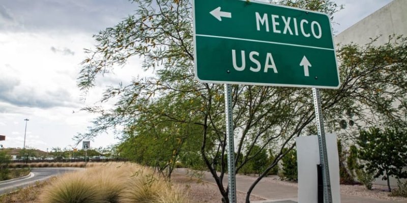 Can I Cross the US Border by Land with Just a Birth Certificate?